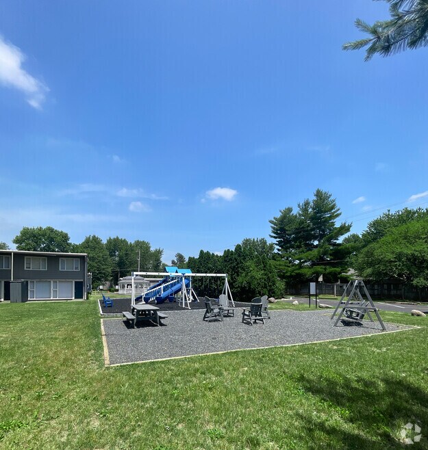 New Apartments For Rent in Hartsville, IN with Extra Storage 2 Rentals