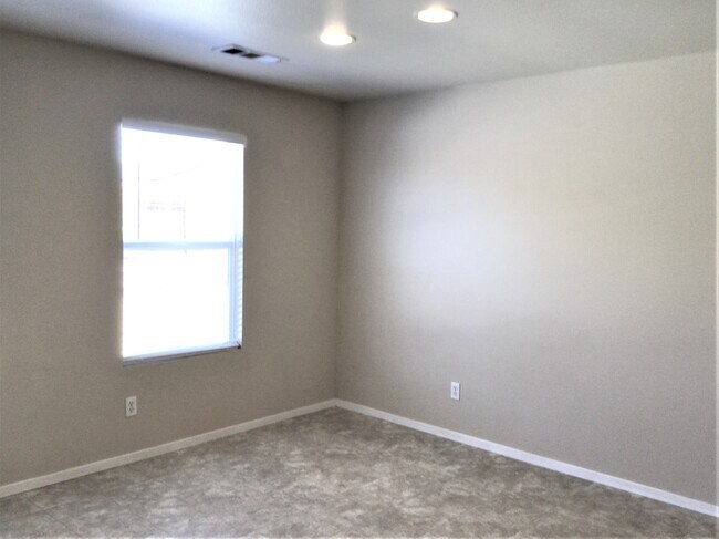 Building Photo - 1270 Serena Springs Dr