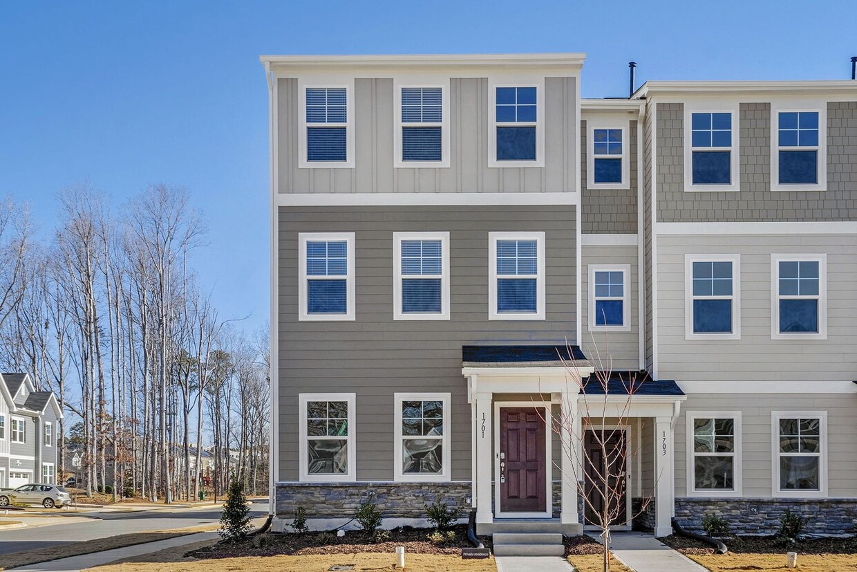 Primary Photo - BRAND NEW TOWNHOME Available now, Depot 49...