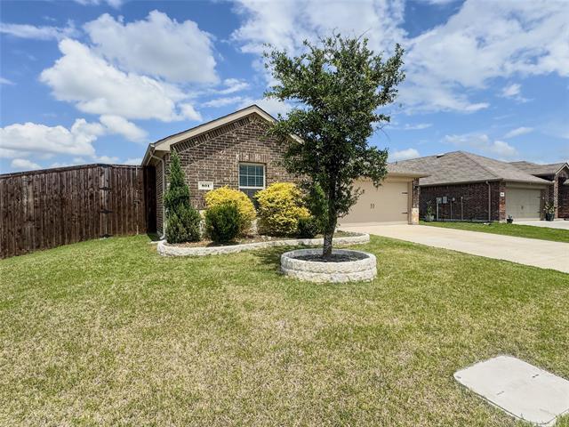 Foto del edificio - 801 Meadow Creek Ln