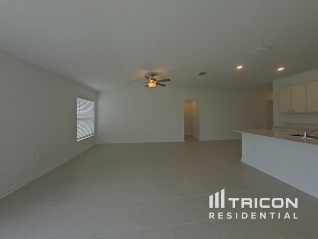 Foto del edificio - 4664 Yellow Elder Wy