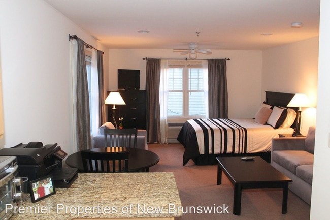 Building Photo - Studio, 1 bath Apartment - 32 Union Street