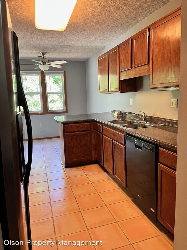 Foto del edificio - 2 br, 1 bath House - 8544 Jeffrey Avenue S...