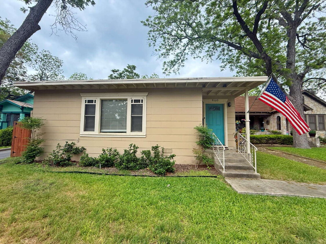 Primary Photo - Unbeatable Location – Walk to the Guadalup...