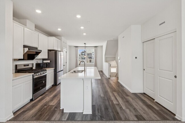 Building Photo - 2014 Yellowstone Blvd