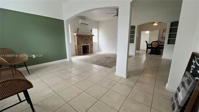 Photo - 113 NW 35th St House