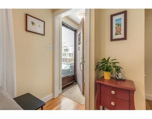 Foto del edificio - 247 Washington St