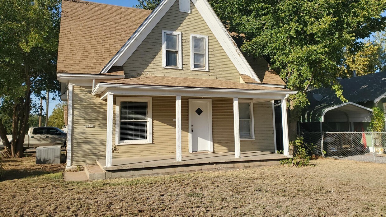 Foto principal - 1402 E Maple Ave