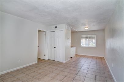 Building Photo - 645 W Hazelwood St