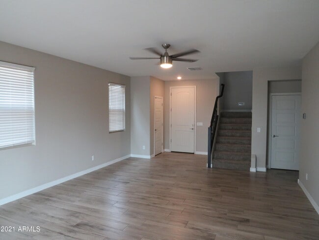 Building Photo - 40537 W Helen Ct