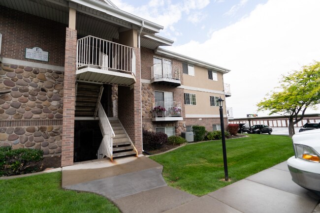 Building Photo - 1267 W 1420 N