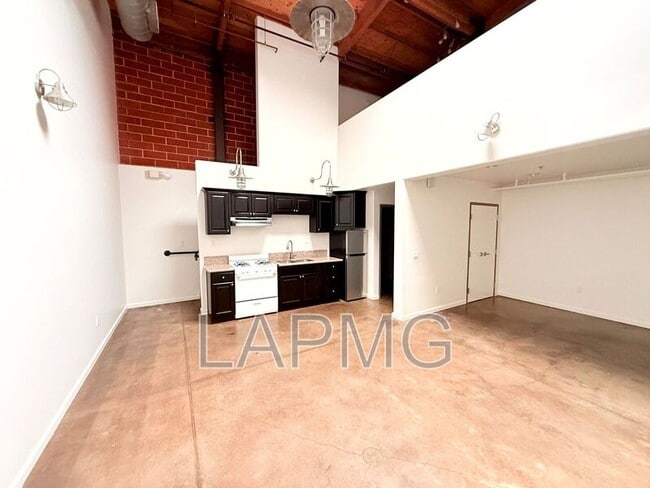 Photo - 1734 N. Main St.,/ 633 Gibbons Street - 633-160 House