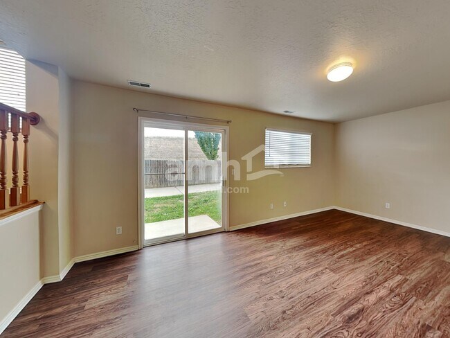 Foto del edificio - 125 S 150 W