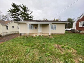 Building Photo - 1809 Fort Robinson Dr