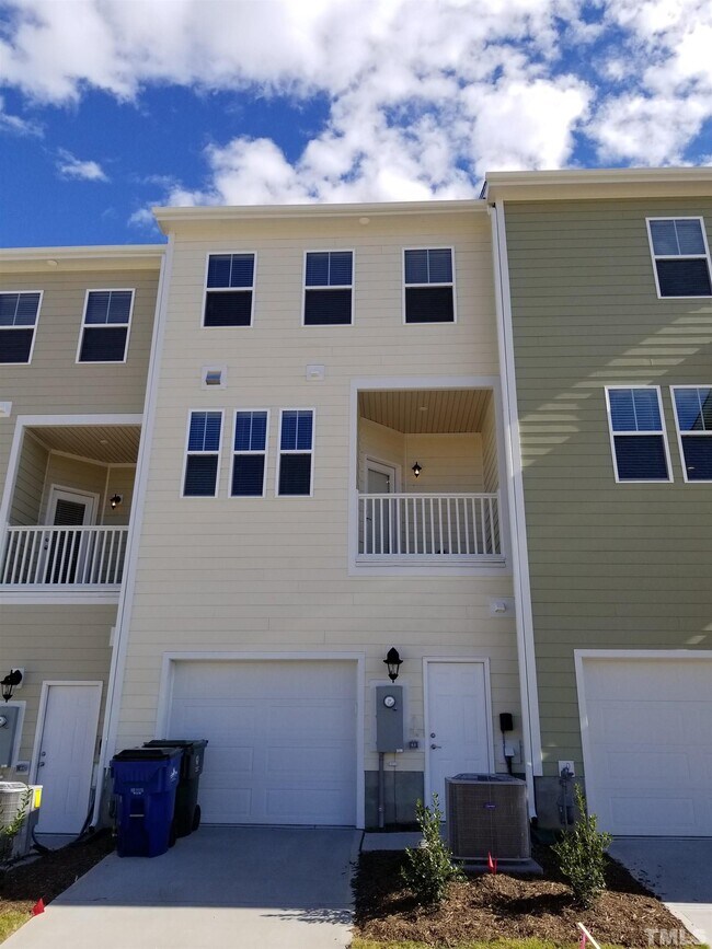 Building Photo - 6645 Perry Creek Rd