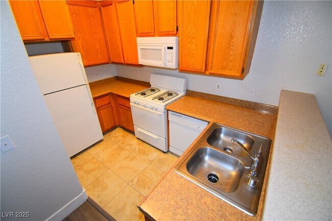 Foto del edificio - 4730 E Craig Rd