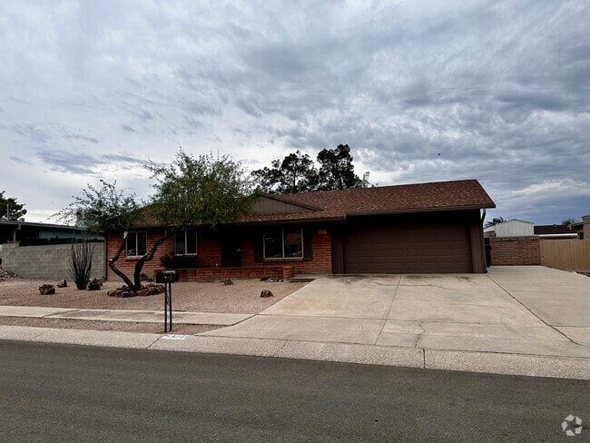 Building Photo - 4791 W Red Wolf Dr