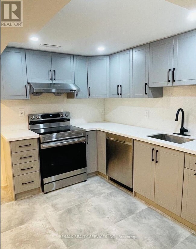 Photo du bâtiment - 14 Niles Ct