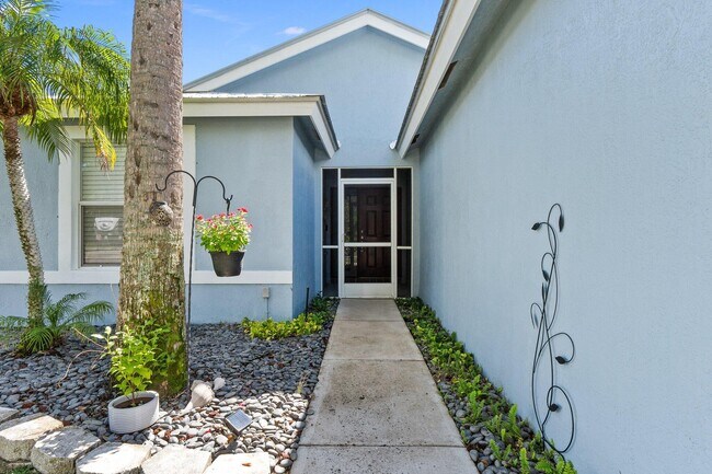 Building Photo - 2648 SW Impala Way