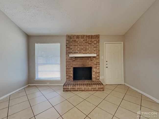 Building Photo - 4523 Mossygate Dr