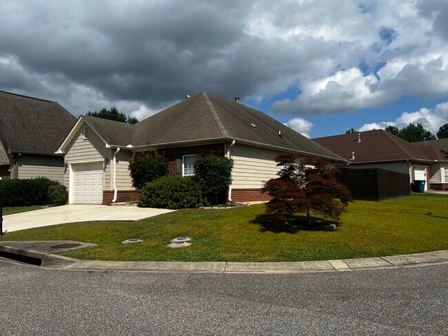 Building Photo - 250 Fairbank Way