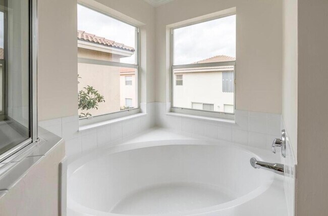 Foto del edificio - 4147 Meade Way