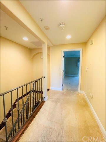 Building Photo - 108 S El Molino Ave