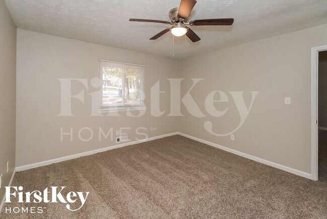 Building Photo - 120 Buck Creek Ct