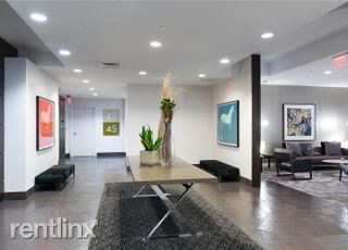 Foto del edificio - 4545 Lindell Blvd