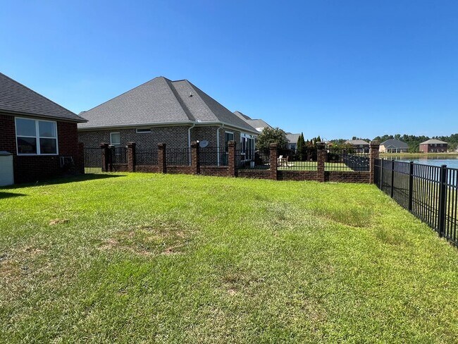 Foto del edificio - 2125 Harborview Dr