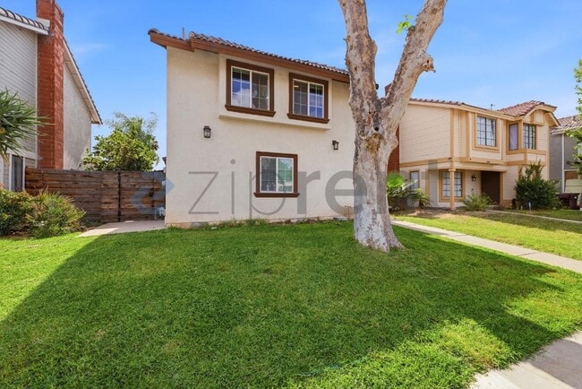 Foto del edificio - 23913 Parkland Ave