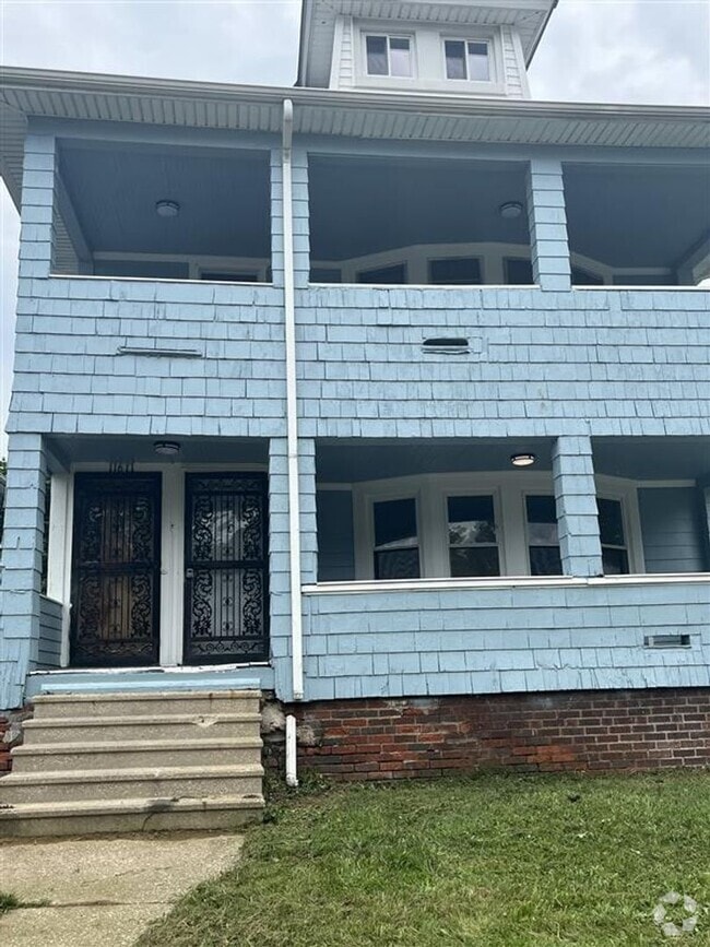 Building Photo - 11611 Fairport Ave