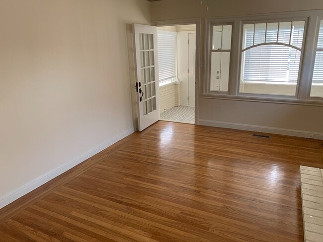 Building Photo - Updated, One of a Kind 2 Bed / 1 Bath Home...