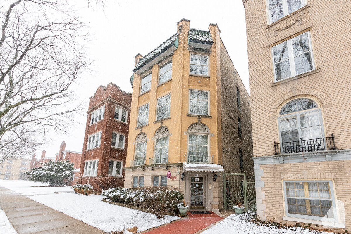 723 Dobson St, Evanston, IL 60202 House for Rent in Evanston, IL