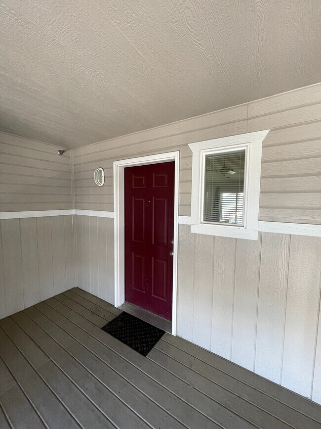 Foto del edificio - 6005G Chapel Hill Blvd