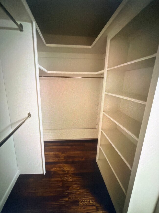 Foto del edificio - 7412 E 68th St