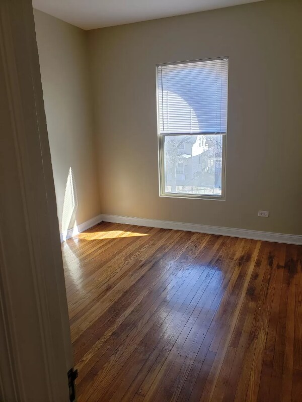 Building Photo - 154 N Menard Ave