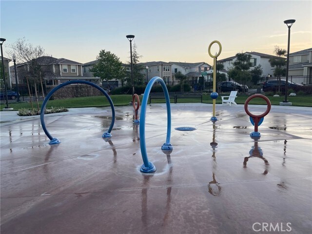 Building Photo - 3235 E Yellowstone Dr