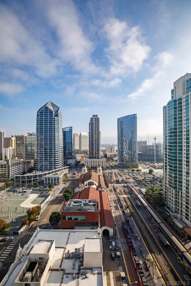 Foto del edificio - 1262 Kettner Blvd