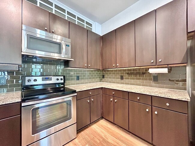 Building Photo - 1900 Barton Springs Rd