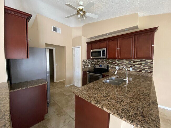 Building Photo - 4712 Windwood Dr