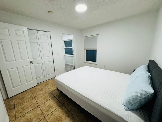 Foto del edificio - 536 Cheshire Way