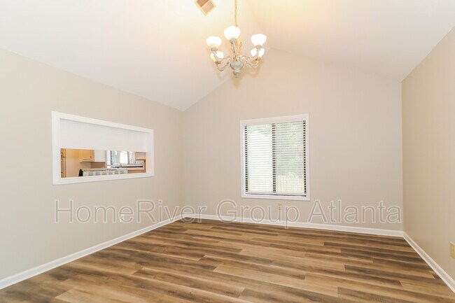 Building Photo - 120 Softwood Cir