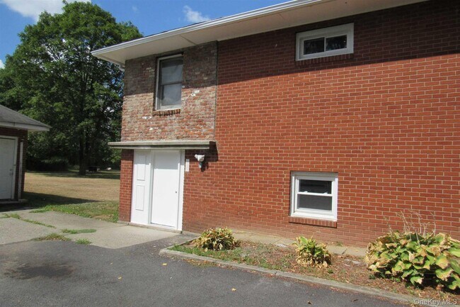 Foto del edificio - 1425 NY-82