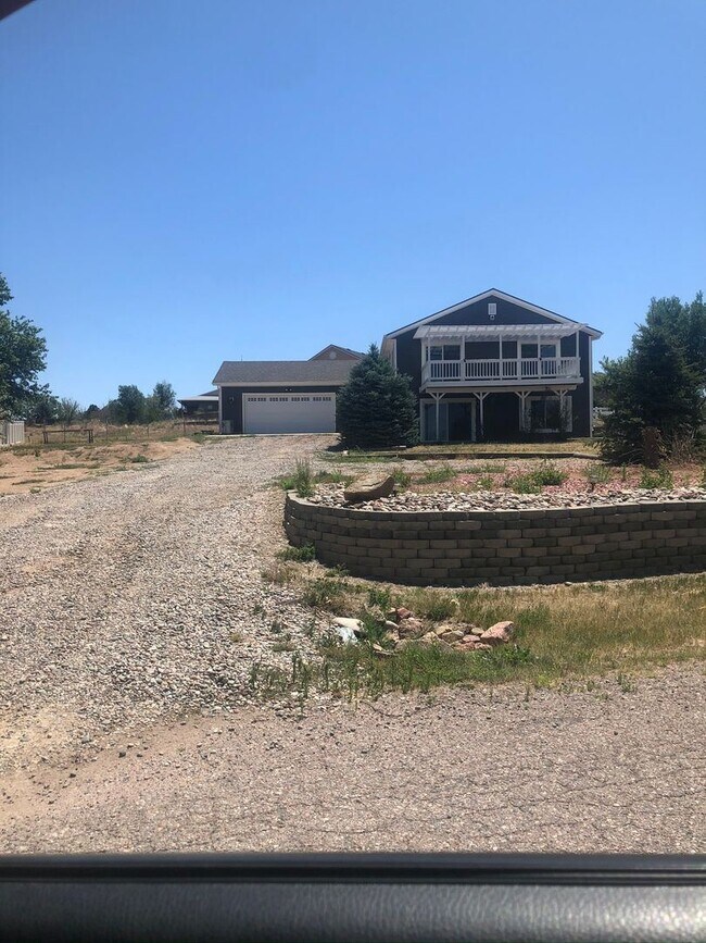 4 br, 2 bath House 10925 Double D Road House for Rent in Fountain