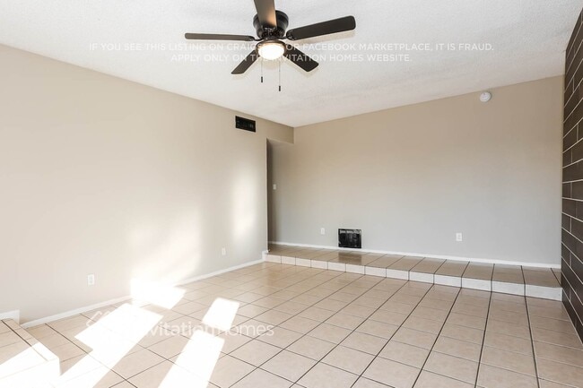 Building Photo - 3017 N 86th Ave