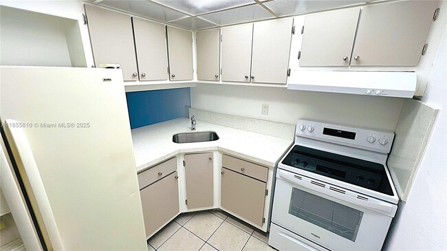 Building Photo - 4550 NW 9th St