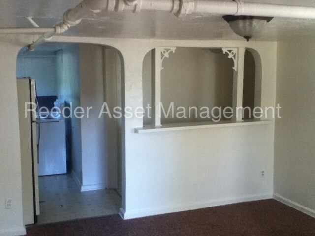 Foto principal - 43 W 1st S