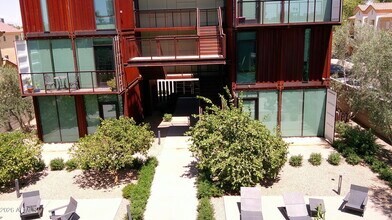 Building Photo - 1436 S Terrace Rd
