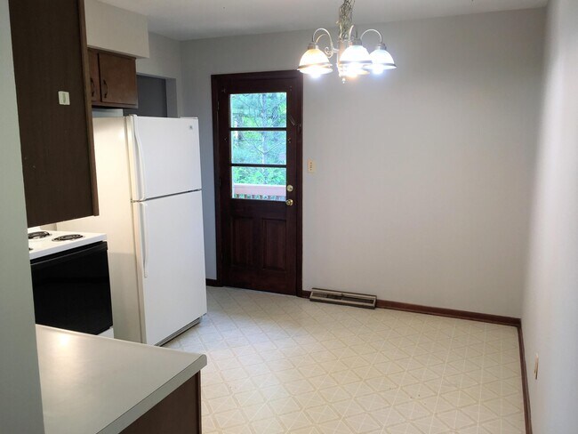 Building Photo - 4208 W Rollins Rd
